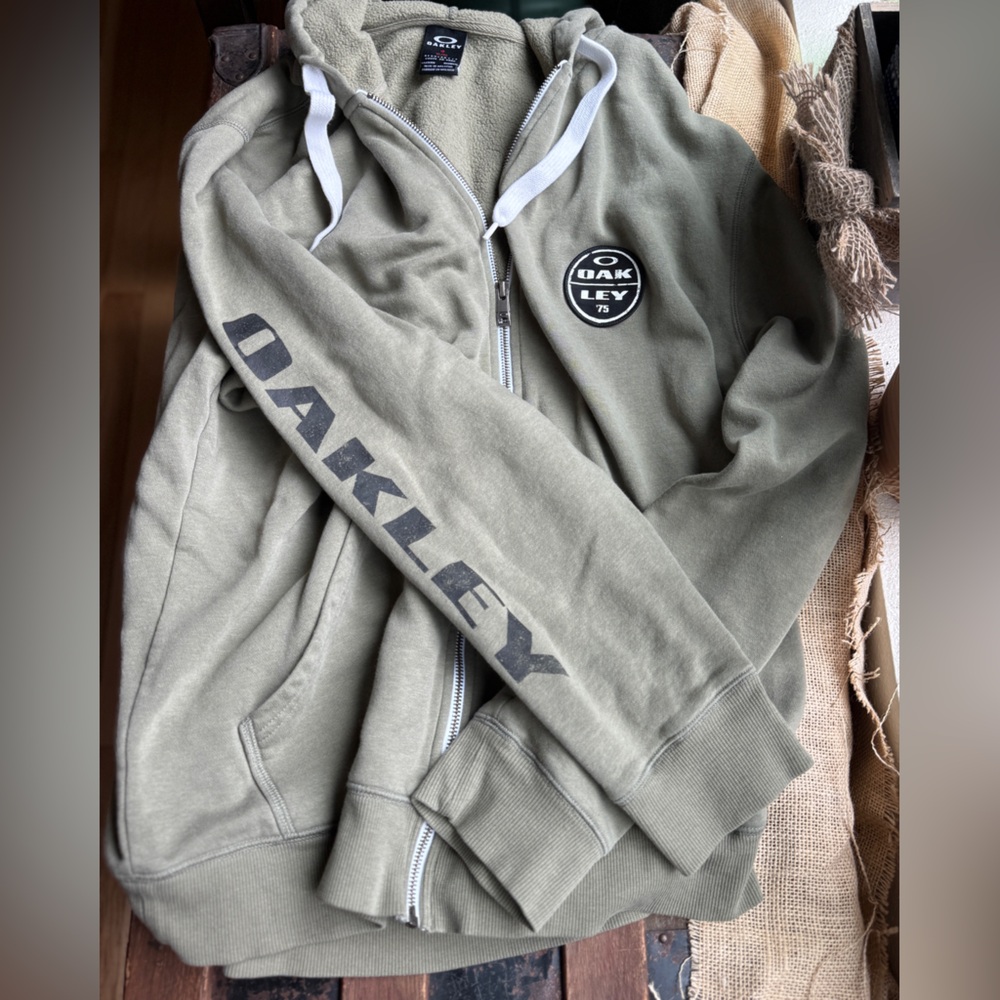 Oakley Full‑Zip Hoodie Men’s Size XL